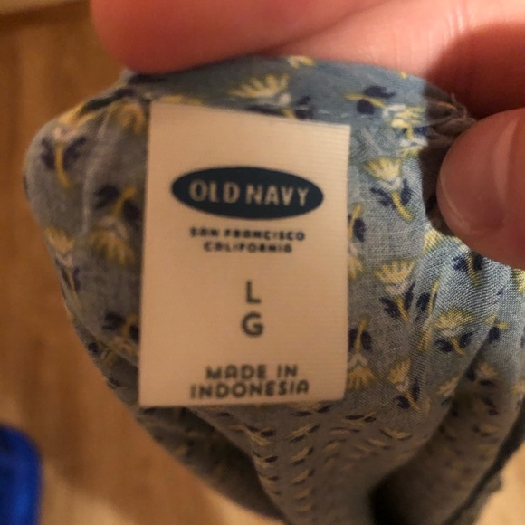 Old Navy blouse - Picture 3 of 3